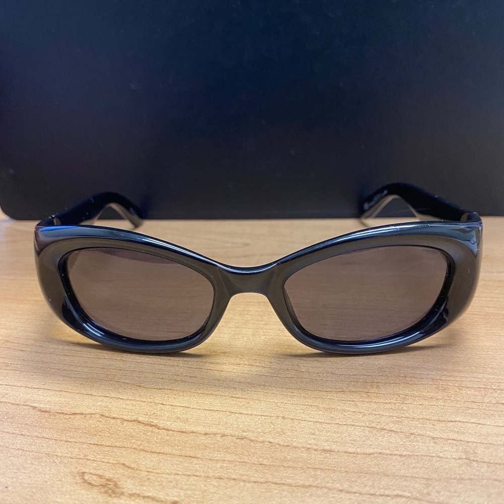 Women’s Gucci sunglasses